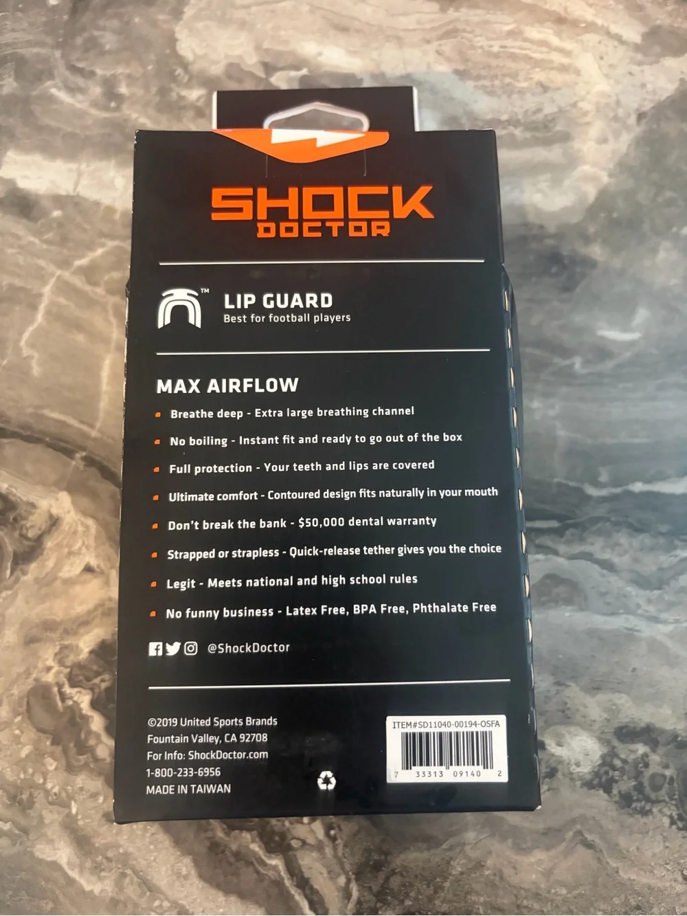 MAX Airflow Football Mouthguard - Black/Yellow